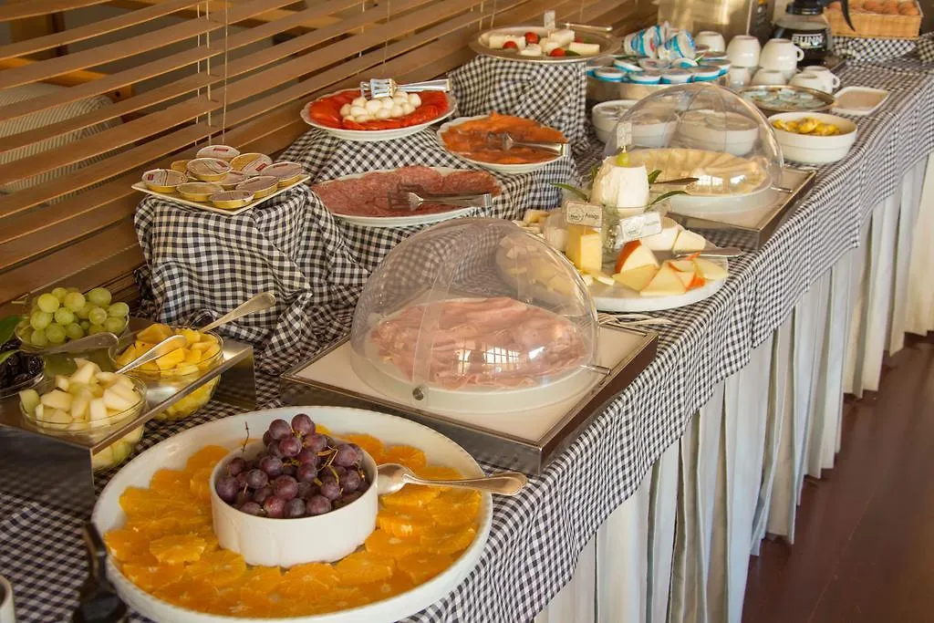 Locanda Dell'Angelo Luni 호텔