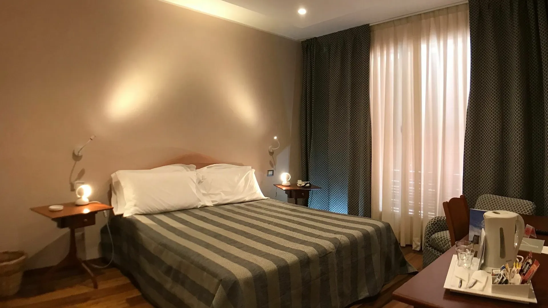 Locanda Dell'Angelo Luni 4*,